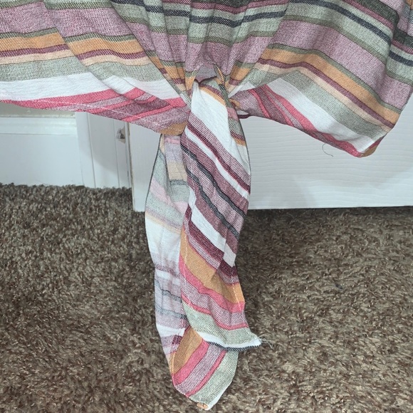 flowy tie shirt - Picture 2 of 4